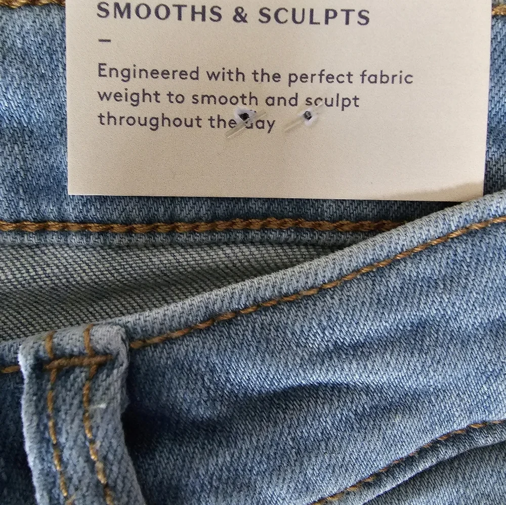 B4 Women's High-Rise Skinny Jeans - Universal Thread - Picture 15 of 15